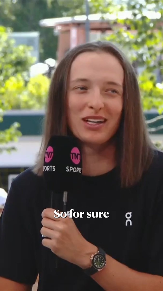 “Super happy!” 😄 Iga Świątek says she’s “motivated to work” moving forward after her second round win at Roland-Garros 🗣️