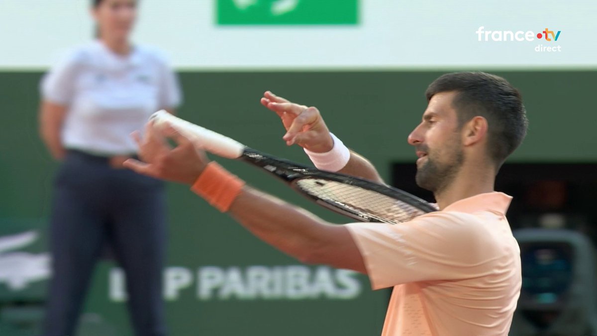 Il joue pas mal ce joueur de 39 ans. Il ira loin je pense. Djokovic est un immense compétiteur. Cette fin de match contre Royer n'était pas simple mais il est trop fort dans ces moments. 3h44 sous le soleil. Il s'est bien testé physiquement aussi.