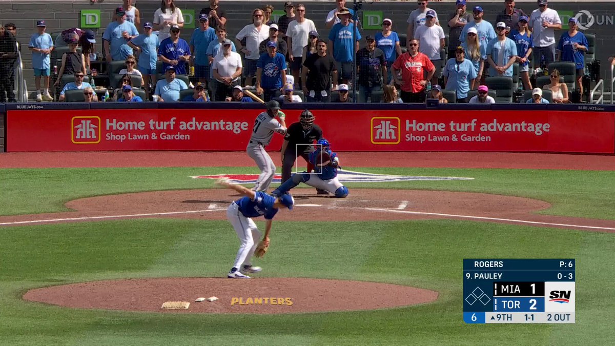 PUT JANICE ON 🗣️🧊 THE BLUE JAYS WIN THE SERIES ✅