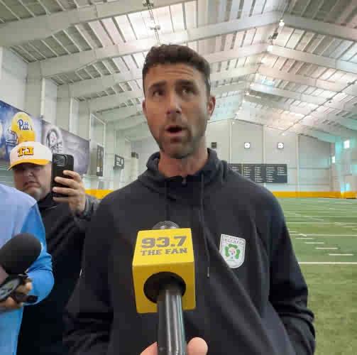 Steelers QB coach Tom Arth on Will Howard: He’s “exceeded expectations” “he’s done everything and more” “couldn’t be happier with him” Howard is the most HYPED 6th round QB of all-time. It’s insanity.