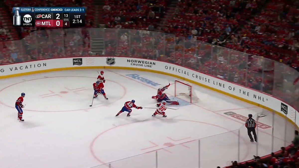 Jackson Blake finds Logan Stankoven and just like that the Carolina Hurricanes have a 3-0 lead in the first period! 📺: NHLonTNT, Sportsnet, & TVA Sports