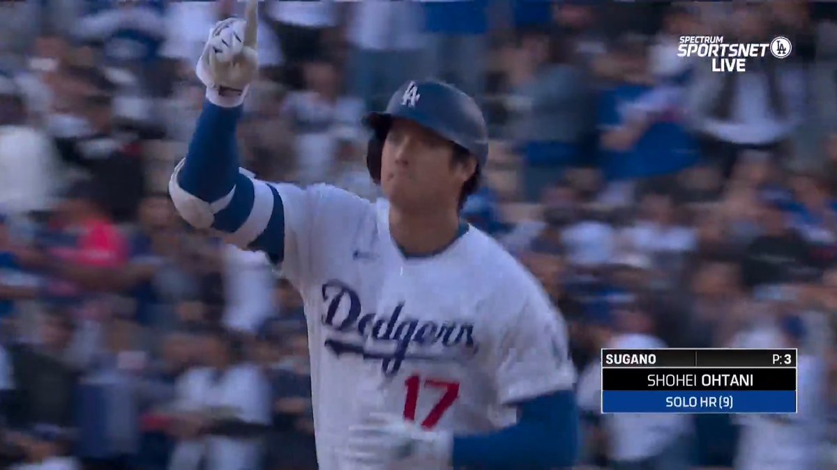 大谷翔平が第9号ホームラン! 二刀流出場で2試合連続、先頭打者本塁打 打者大谷が投手大谷を援護💥 菅野智之から本塁打を放つ 飛距離:129.2m 打球速度:179.1キロ 角度:21度 【シーズン成績】 打率.274 9本塁打 30打点 OPS.894 🎥Los Angeles Dodgers #大谷翔平