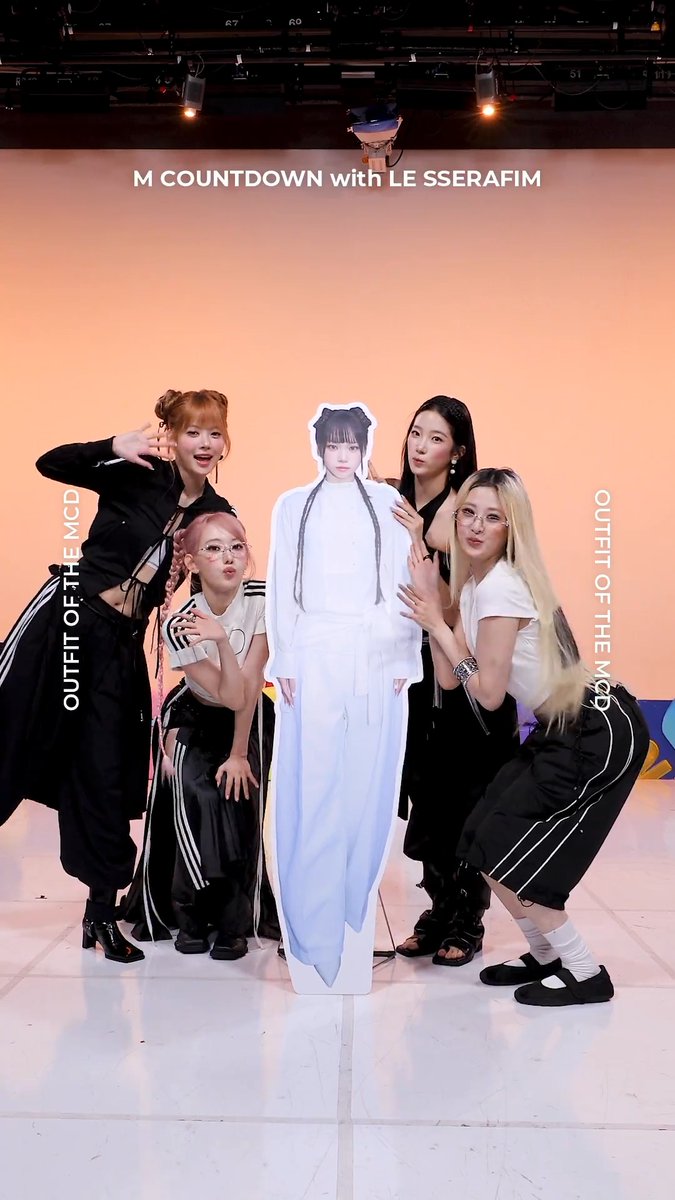 𝟐𝟔𝟎𝟓𝟐𝟖 𝑶𝒖𝒕𝒇𝒊𝒕 𝑶𝒇 𝑻𝒉𝒆 𝑴𝑪𝑫 : 𝑶𝑶𝑻𝑴 with #LE_SSERAFIM 잠시 후 저녁 6시! 엠카 본방사수 잊지마세요 🫶 #MCOUNTDOWN #엠카운트다운 #OOTM