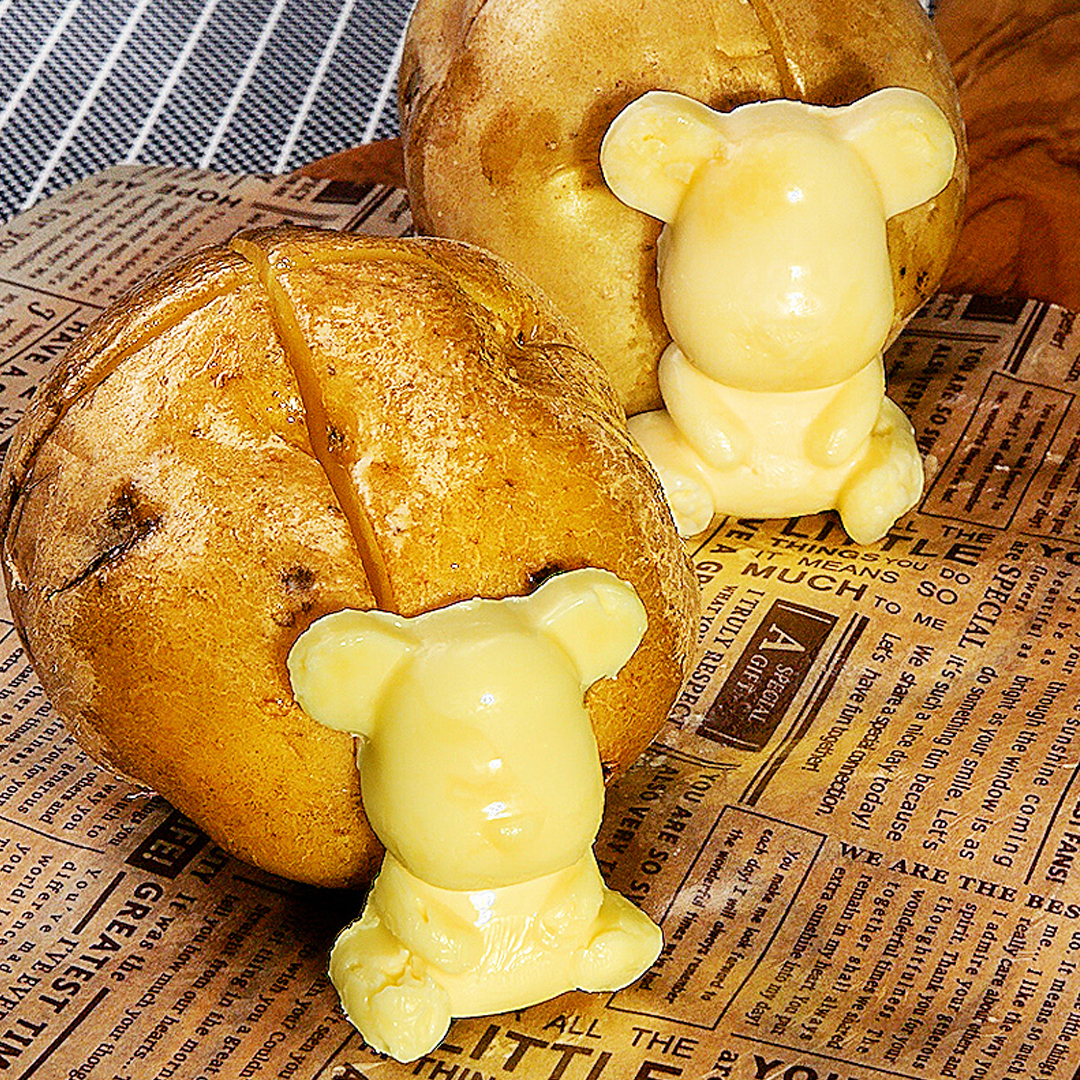 【じゃがバターはレンチンで爆速♡】とろけるバターに秘密が？！簡単ポテトレシピ / Butter Potatoes🐻🥔