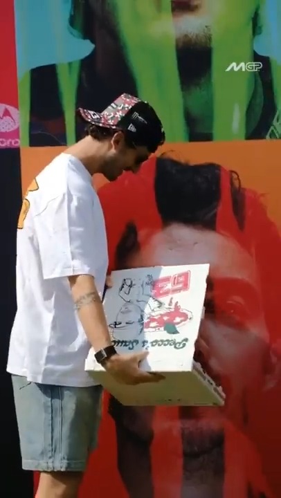 Your delivery guy has arrived at Mugello with a very special pizza 🍕😋 #ItalianGP🇮🇹