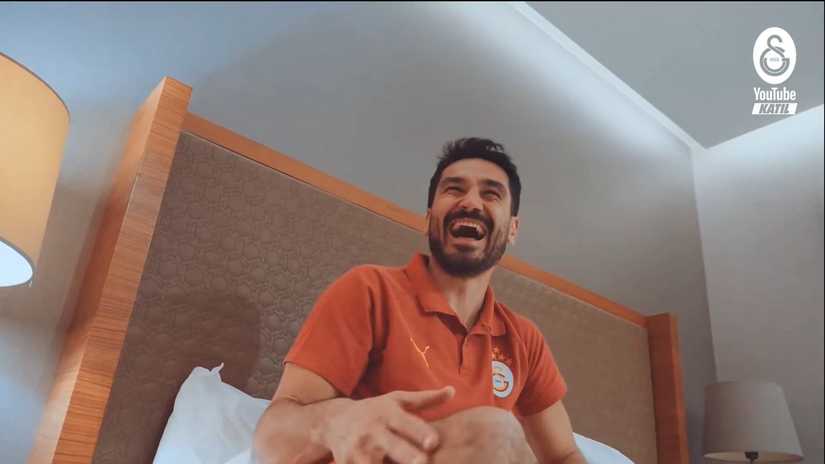 Soru: "Hangi maçta 'evet biz şampiyon olacağız' dedin?" İlkay Gündoğan: "Bence Fenerbahçe - Rizespor maçı (Kahkahayla). Ben Fenerbahçe maçlarını izlemiyorum." (GS Youtube Katıl)