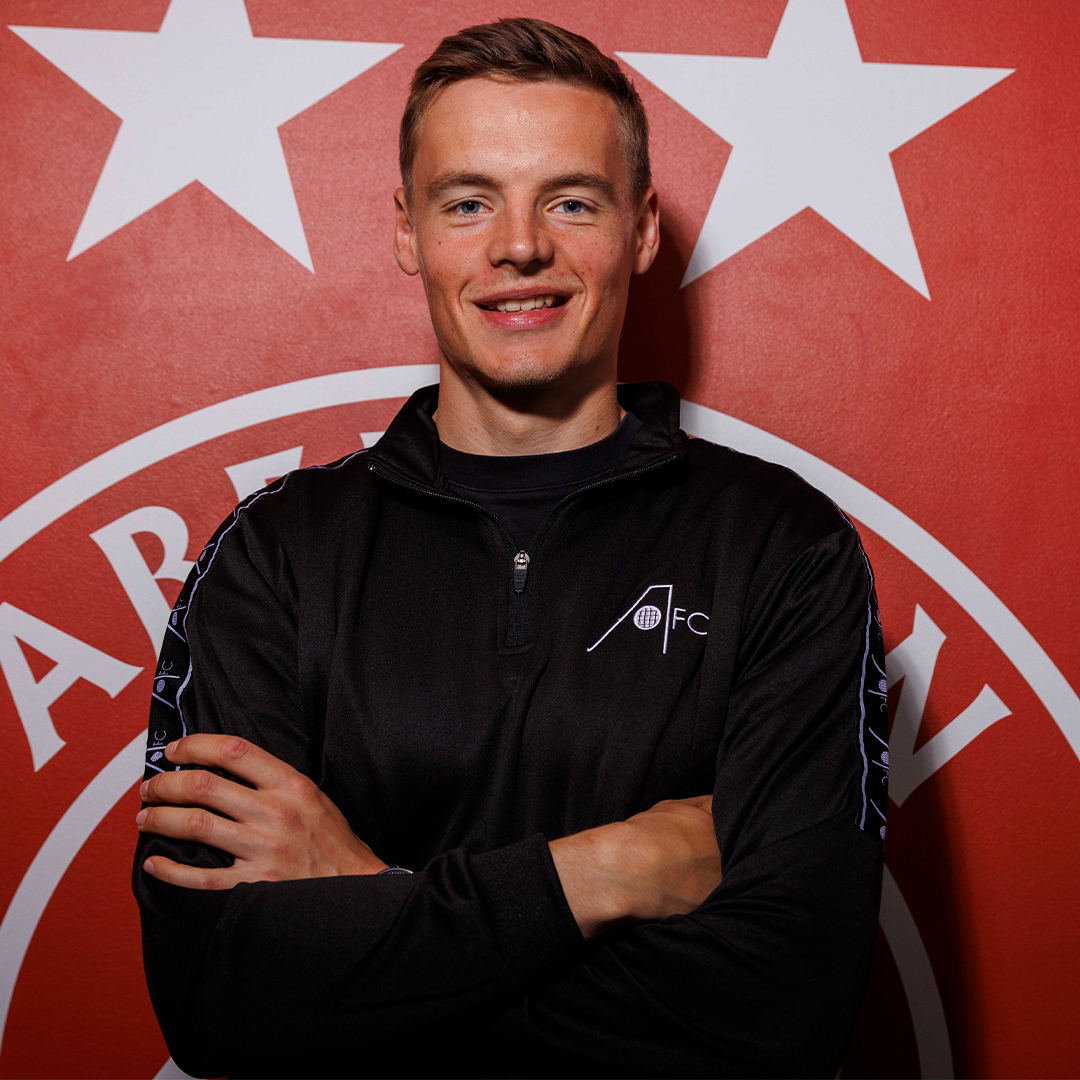 Ready to give everything 😤 Lewis Mayo speaks for the first time as a Don. Full interview streaming from 7PM on RedTV 📺