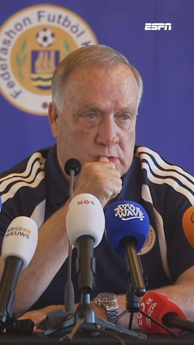 Dick Advocaat is zich van geen kwaad bewust 👀 "Zo gaat het in de voetballerij. Voor de een is het leuk en voor de ander minder" 🗣️