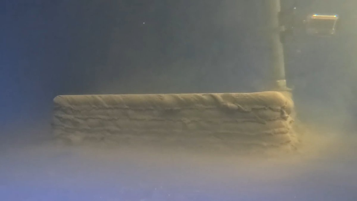 LUYTEN 3D and researchers at the University of Wollongong have developed Australia’s first underwater 3D concrete printing system, alongside a “single-mix” concrete formulation that works underwater without chemical accelerators. The technology enables direct underwater construction and repair of marine and subsea infrastructure while reducing reliance on dry docking and large-scale marine works. Potential applications include ports, coastal infrastructure, offshore energy, and defence projects, including support for future submarine and floating wind farm infrastructure. Video Credit: LUYTEN® #engineering #technology #3dprinting #additivemanufacturing