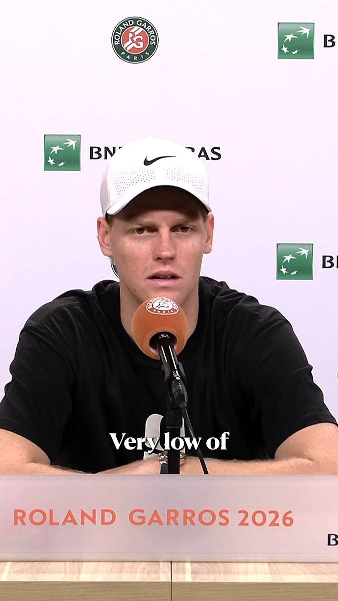 Jannik Sinner explains why he felt “dizzy” during his shock second round exit at Roland-Garros 🎙️