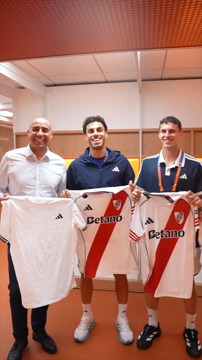 F. Cerundolo 🤝 David Trezeguet 🤝 J.M. Cerundolo #RolandGarros