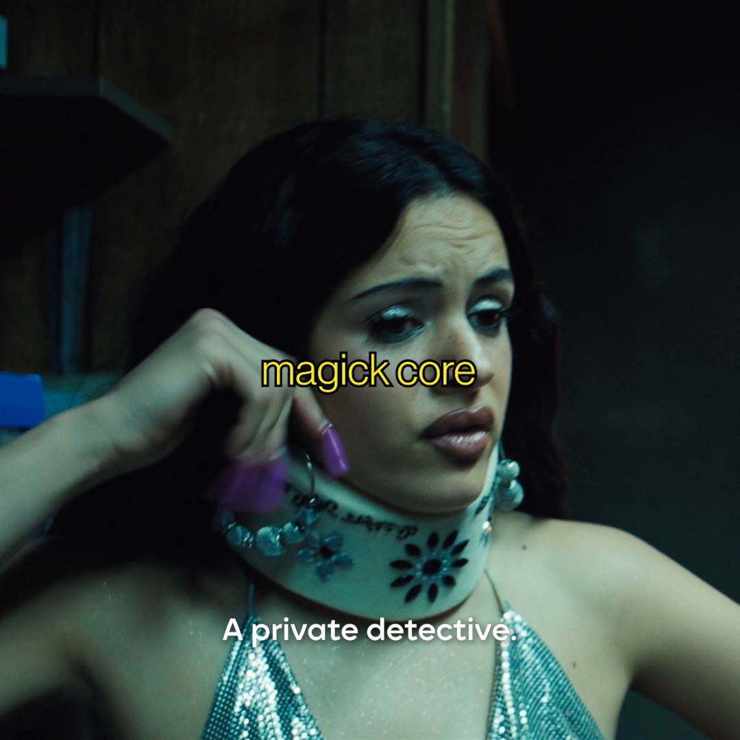 That neck brace? Iconic. #Euphoria