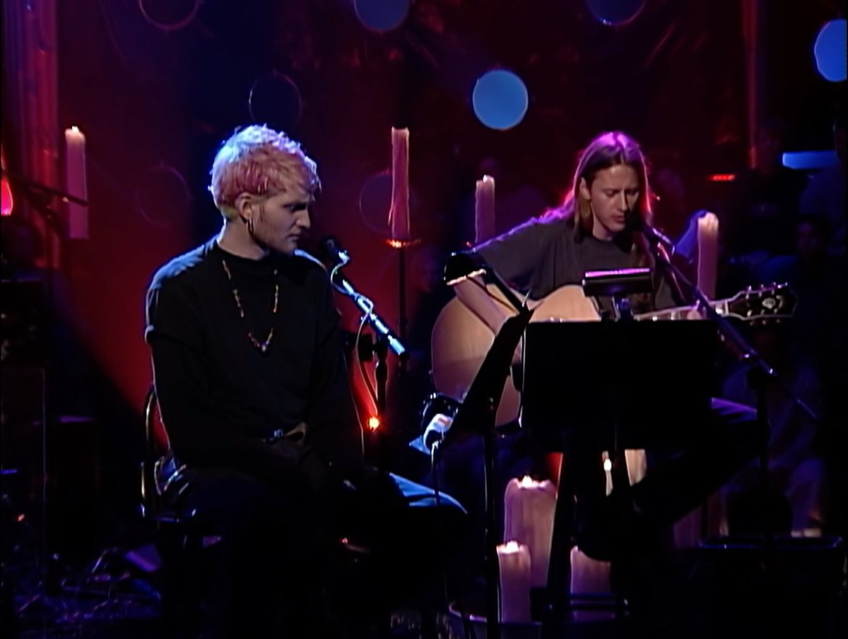 Our episode of Unplugged premiered today in 1996 on MTV. Who tuned in when it originally aired? 🕯️