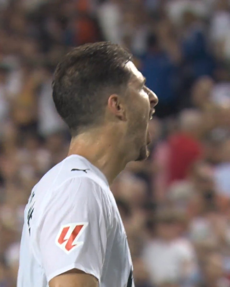 Dónde la puso Guido Rodriguez... 🧐 LALIGAHighlights | Valencia CF