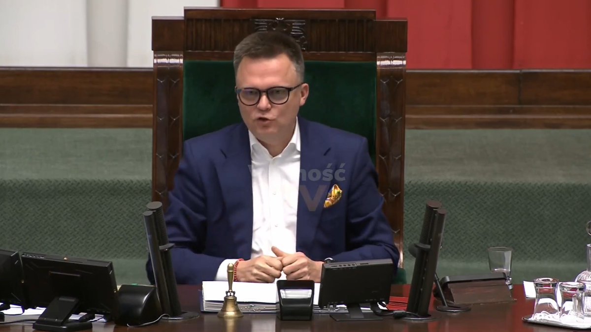 Hołownia namawia Kowalskiego do wstrzemięźliwości od seksu z murzynami z Zimbabwe XDDD