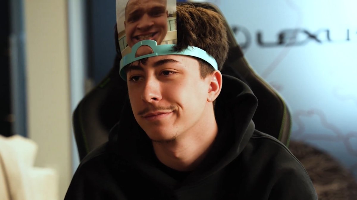 Not retired and immediately went "Scump" 😂 Let's try to Connect The Dots with the help of AT&T.