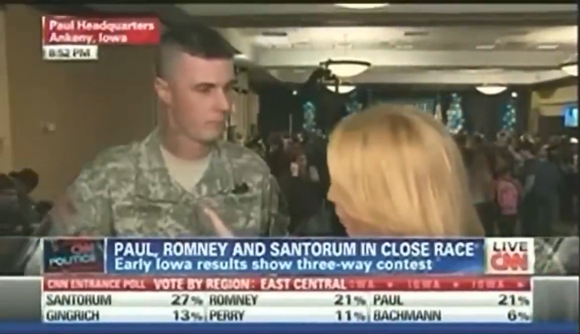 🇺🇸 CNN cut off an American soldier mid-sentence just as he warned that the U.S. needs to stop nitpicking wars. Like war against Iran on behalf of israel. 14 years ago...