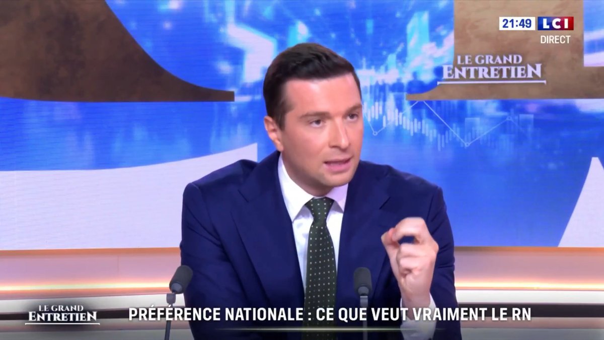 Depuis 2017, 4,3 millions d'étrangers sont entrés sur notre sol : la France n'a jamais accueilli autant d'immigration, une immigration subie. Les Français n'ont jamais été entendus sur leur volonté très nette de réduire la voilure en matière d'immigration. #LeGrandEntretien