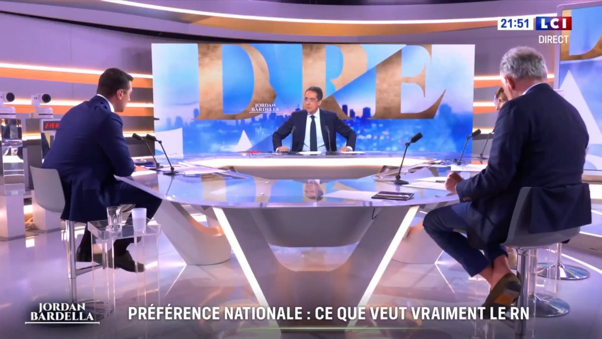 Nous supprimerons le droit du sol, et nous ferons en sorte que la nationalité française s'hérite ou se mérite : la nationalité française n'est pas un spéculoos que l'on offre avec le café. Nous tenons la nationalité français en très haute estime. #LeGrandEntretien