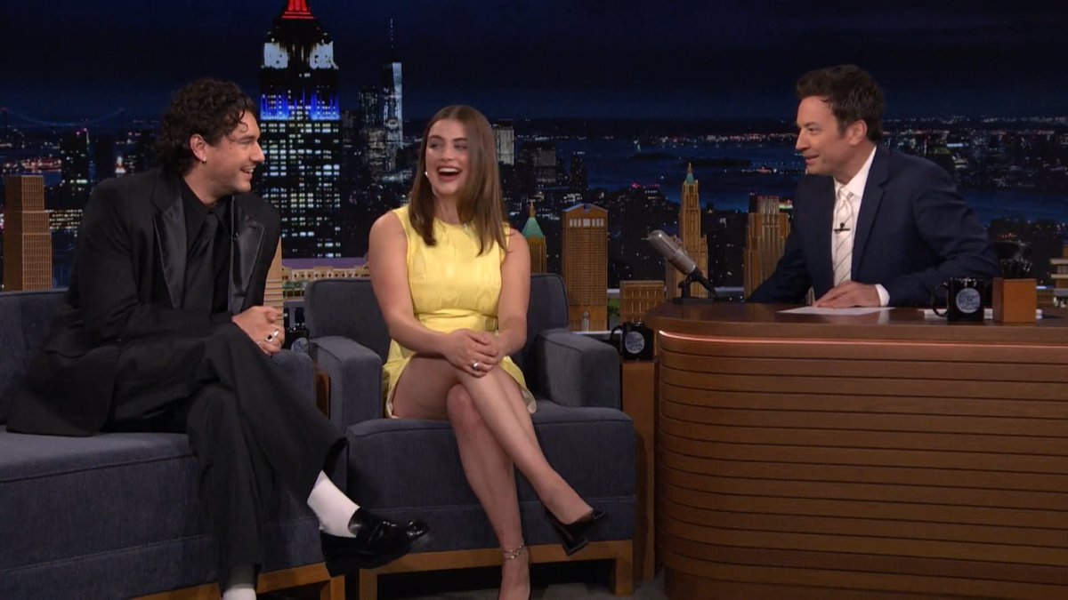 “I know they’re going to make me sing at some point.” -Belmont Cameli on if his musical talents will be revealed in a future season of Off Campus 👀 #FallonTonight