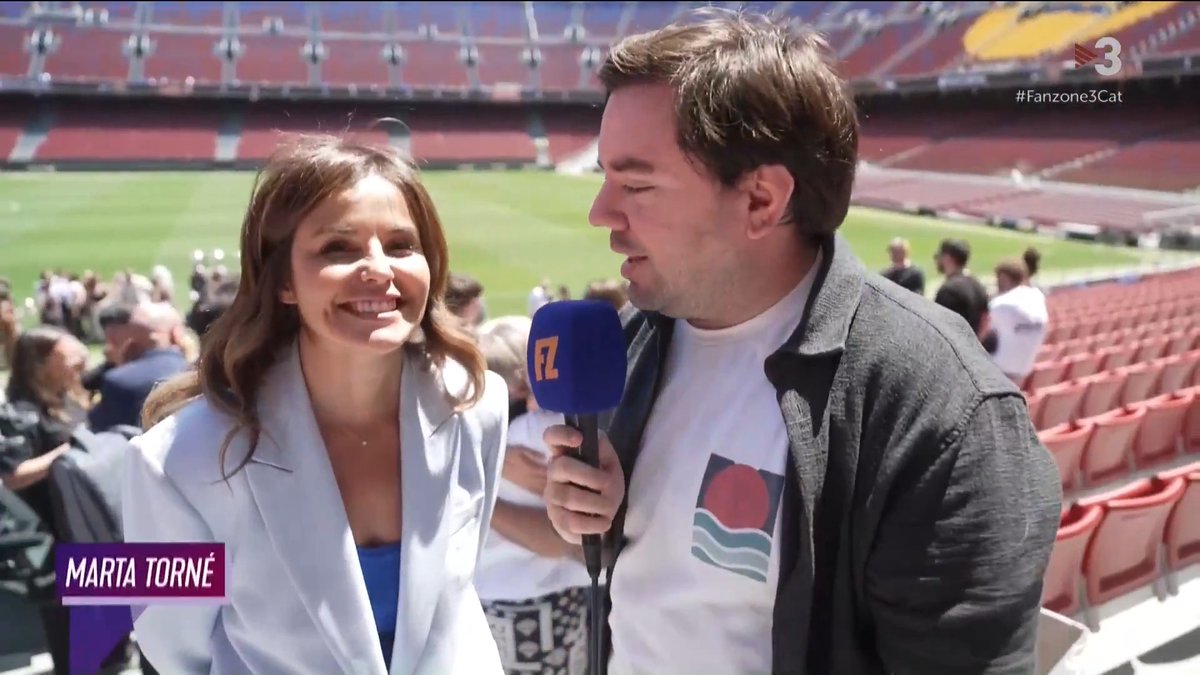 🔵🔴 👑 Alèxia Putellas, la reina, s’ha acomiadat del Barça, i el periodista Víctor Navarro (Víctor Navarro) no es va voler perdre aquest moment tan especial. #Fanzone3Cat ▶