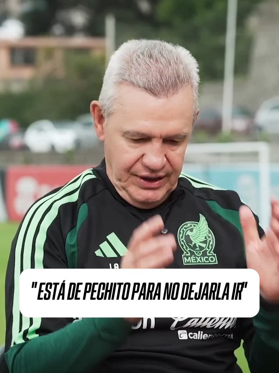 "Cuando vi el calendario, pensé 'ESTÁ DE PECHITO PARA NO DEJARLA IR'. Eso le estoy diciendo a mis jugadores. Inglaterra fue campeón de local Y NUNCA MÁS. Jugar en casa no tiene precio". Javier Aguirre, DT de México. 🗣️🇲🇽