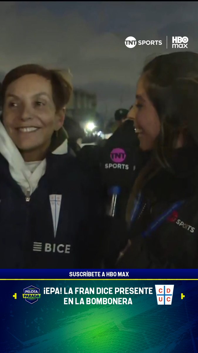 🤩🏆🛡 ¡EPA! Vero Bianchi, en #PelotaParadaxTNTSports en las cercanías de La Bombonera, se encontró con Fran García-Huidobro, reconocida hincha de #LosCruzados, quien vivirá la gran final con Boca in-situ por la CONMEBOL #Libertadores. Disfruta lo mejor del fútbol chileno. Suscríbete a #TNTSportsenHBOMax 📲💻 Link en la BIO 📍