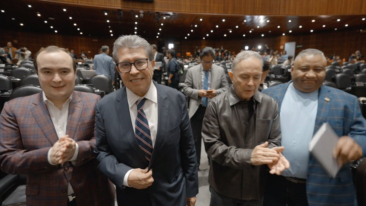 Después de más de 30 horas continuas de trabajo, en la Cámara de H. Cámara de Diputados aprobamos reformas para fortalecer nuestro sistema electoral, los comicios para el Poder Judicial y la soberanía democrática de México. Servir a la nación también es mantenerse firmes hasta el final.