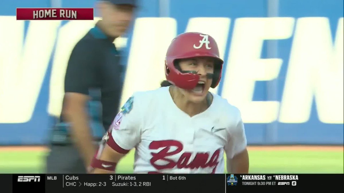 Pupillo with the POWER 💪 TIE BALL GAME #WCWS x 🎥 ESPN / Alabama Softball