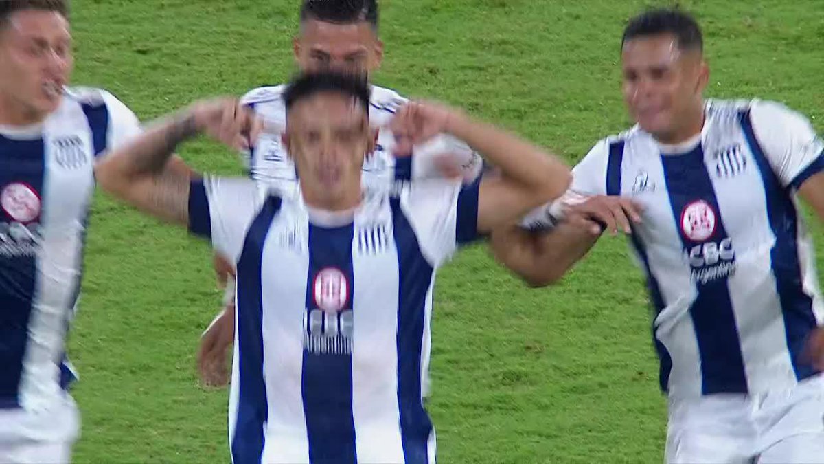 Hubo una época donde la vida parecía sonreírnos en todo momento A tal punto que jugando Libertadores, se lesionó nuestro mejor jugador a los 5 min, y entró la Triple R!!! para hacerle un gol a Sao Paulo y ganarle el partido T extraño, Talleres.