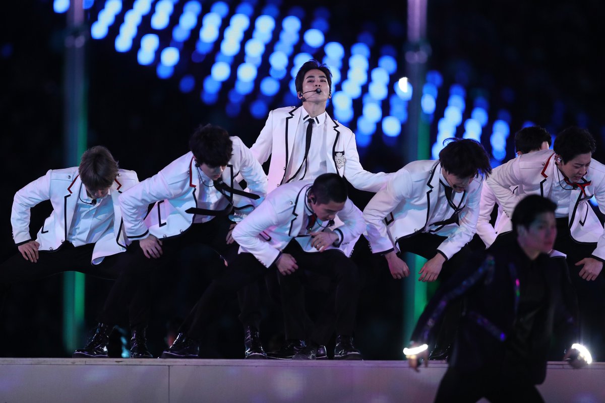 จู่ ๆ ก็นั่งรำลึกถึงความหลังและจำความรู้สึกที่นั่งดูถ่ายทอดสดเอ็กโซที่งานโอลิมปิกได้ ตอนนั้นโคตรภูมิใจเลย ดูไปก็ลุ้นเอาใจช่วยให้โชว์ไม่มีข้อผิดพลาดให้ออกมาดีสมกับที่อซตั้งใจซ้อม แล้วมันก็กลายเป็นประวัติศาสตร์จริง ๆ