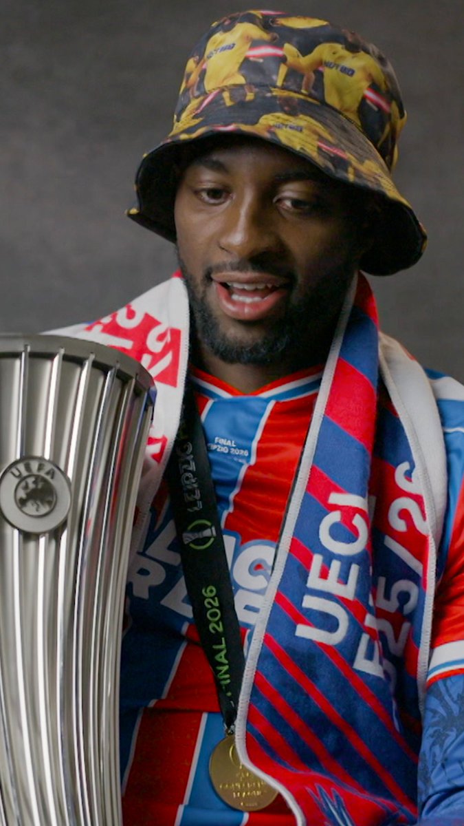 Jean-Philippe Mateta really pulled up to the interview with the Conference League trophy and a hat with himself on it 🤣 ‘I feel 𝐟𝐚𝐧𝐭𝐚𝐬𝐭𝐢𝐜𝐜𝐜𝐜𝐜.’ ↳ UEFA Conference League. Live & Exclusive on Stan Sport. #StanSportAU #UECL