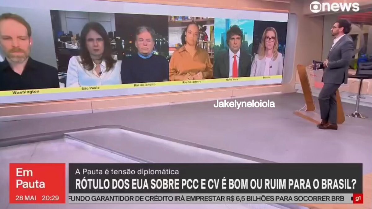 Inacreditável! A comentarista Flávia Oliveira da GloboNews acredita que classificar o PCC e o CV como organizações terroristas é um ataque à soberania nacional e à economia do Brasil e que é um golpe da família Bolsonaro.