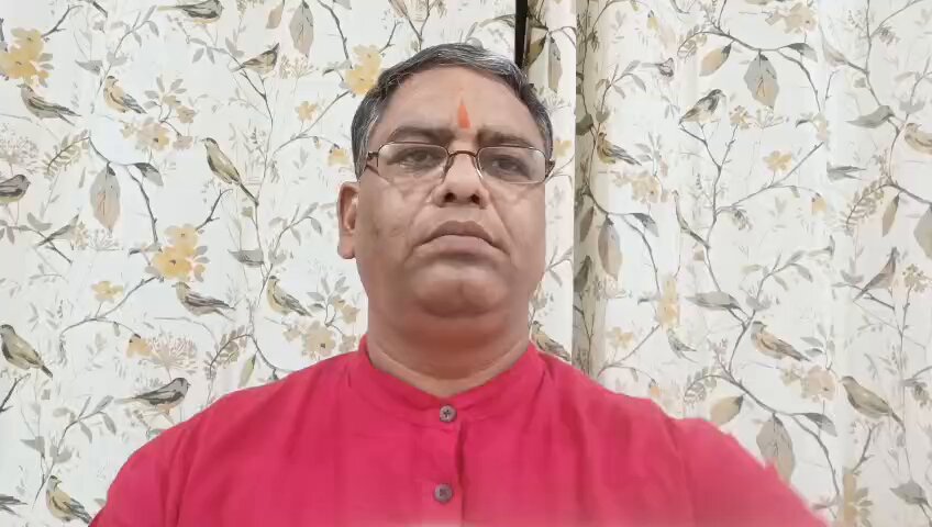 गोकुळ दूध संघाला “#हलाल” करण्याची आवश्यकताच काय ?* 🔸आमच्या कोल्हापूरच्या गरीब शेतकऱ्यांना प्रश्न पडला आहे की, हे या दूधाला हलाल करणार म्हणजे काय करणार? 🔸अजून संपूर्ण भारतात गोकुळ दूध पोहोचले नसताना, ते मुस्लिम देशांना का पाठवायचे आहे ? हलाल प्रमाणपत्र देणारी “जमियत उलेमा हिंद” ही संस्था हलालच्या पैशांचा वापर जिहादी आतंकवादी यांच्या केसेस लढण्यासाठी करते. तर गोकुळचे दूध घेणाऱ्यांचा पैसाही जिहाद्यांच्या सुटकेसाठी खर्च होणार का ? 🔸 जर हे दूध हलाल आहे, तर ते घेण्यासाठी हिंदूंनी पैसे का द्यावेत ? या सर्व प्रश्नांचा खुलासा लवकर झाला पाहिजे !! - श्री. 🚩 Ramesh Shinde 🇮🇳, राष्ट्रीय प्रवक्ता, हिंदु जनजागृती समिती*