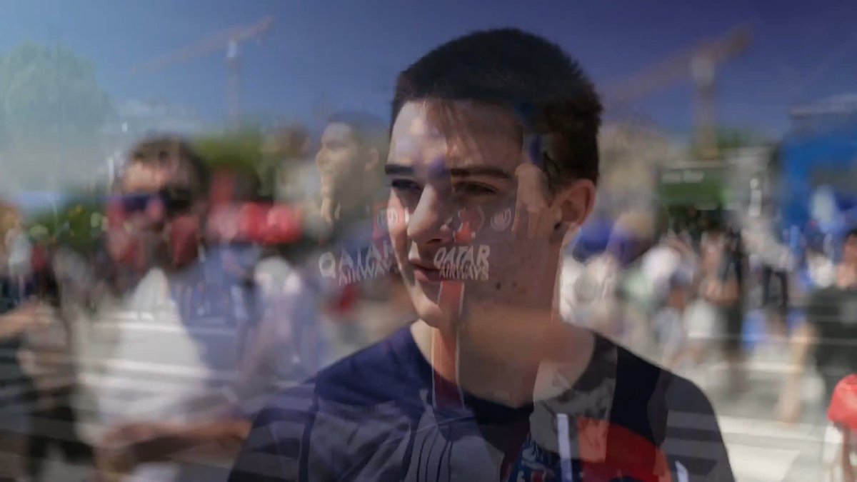 🗣️ "I'm chilling, we are going to destroy Arsenal." PSG fans in Budapest aren't feeling the nerves ahead of tomorrow's Champions League final.