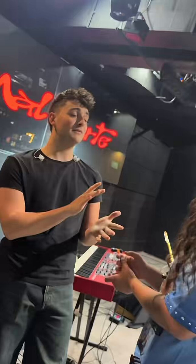 juanjo es imposible que llegues a todos los tonos juanjo: hold my cuerdas vocales