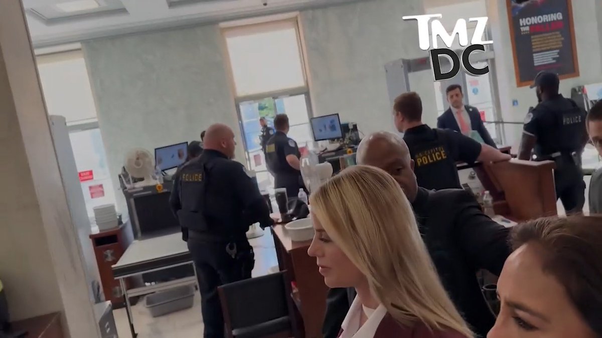 Pam Bondi was stoic and silent as she headed into a closed-door hearing to testify before Congress over her handling of the Jeffrey Epstein files. 🎥: CHARLIE COTTON