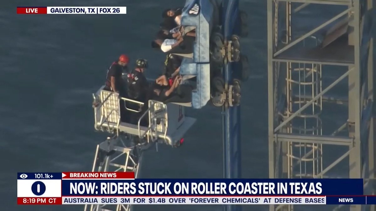 Firefighters rescue 8 students from the top of a Texas rollercoaster. 😱 Credit: LiveNOW from FOX/Fox 26 Houston