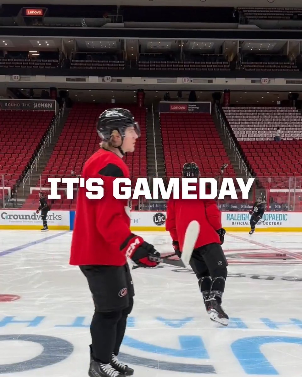 The sound of hockey back in Raleigh 🔊