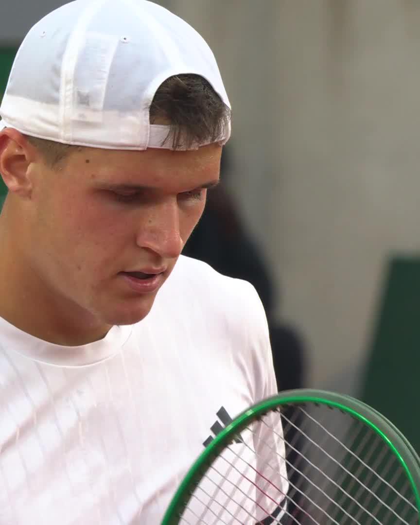 Mensik is everywhere #RolandGarros