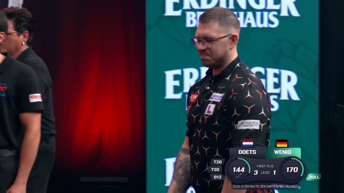 LUKAS WENIG REELS IN THE BIG FISH! 🎣 Ridiculous from The German! Having kicked off the contest with a spectacular 160 checkout, Wenig adds a 170 to his highlights reel here in Kiel! 📺 #ET8 | R1