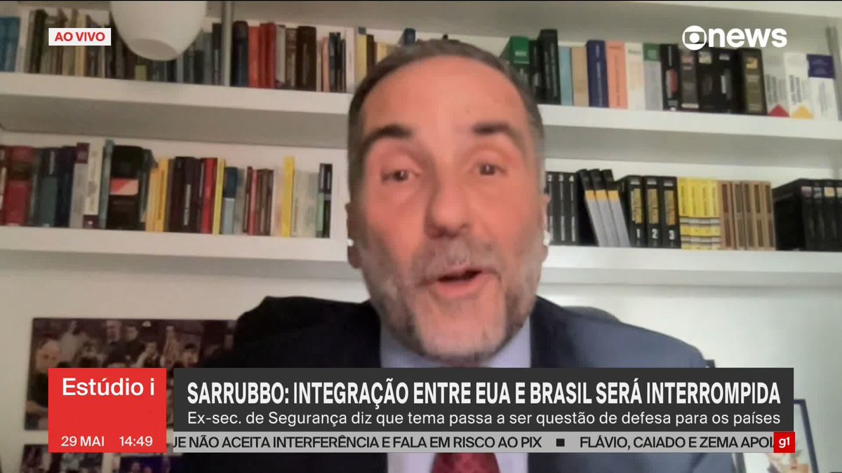 ‘O Brasil vai ser visto como um pária internacional, um território que abriga organizações terroristas’, diz Mario Sarrubbo, ex-secretário de Segurança Nacional, sobre classificação dos EUA ao CV e PCC. ➡️ Assista à #GloboNews: #Estúdioi