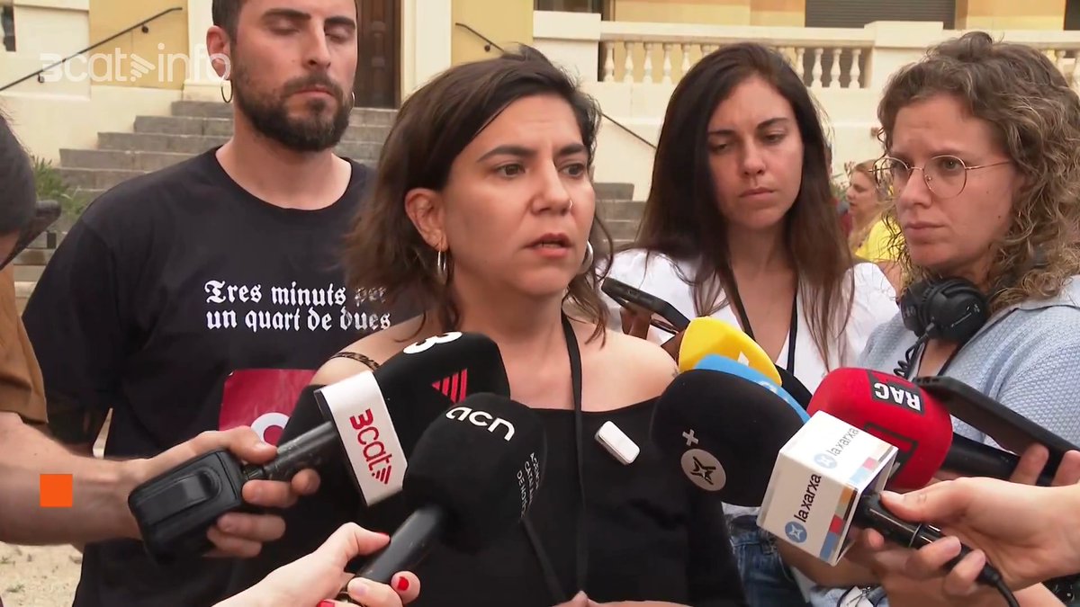"Surti el que surti d'aquí, farem una campanya perquè es voti en contra." CGT i COS abandonen la reunió amb Educació, que segueix amb la resta de sindicats negociadors
