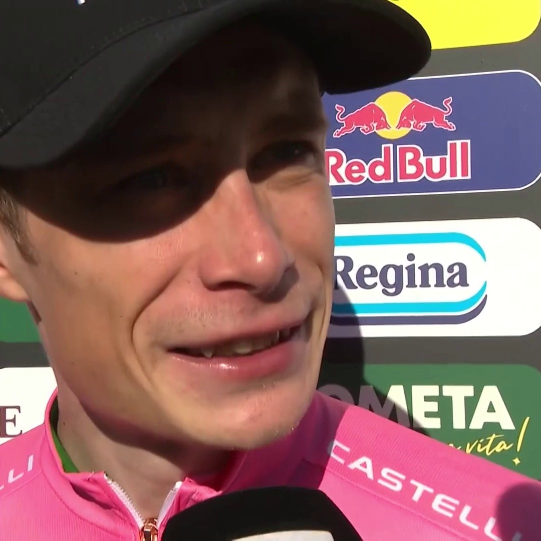 ๐ฃ๏ธ La alegrรญa de Vingegaard en Eurosport.es por la victoria de Kuss: "Me hace muy feliz poder devolverle algo de lo que hace por mรญ" "La รบltima vez se bebiรณ media botella de champรกn..." #GirodItalia #LaCasadelCiclismo