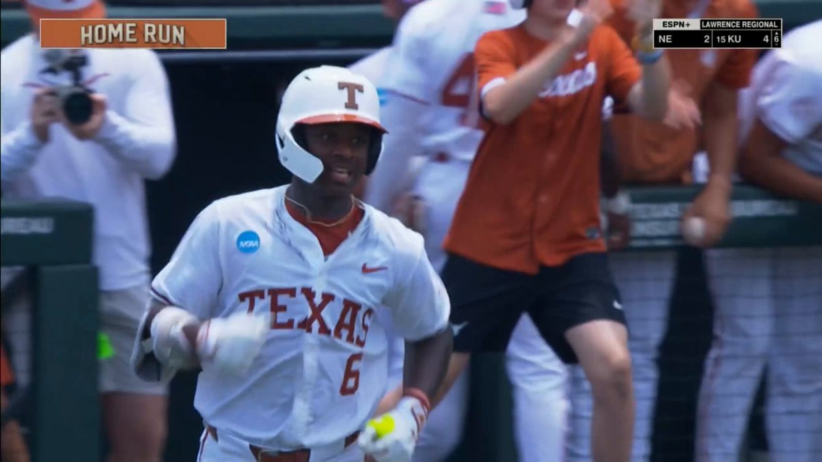 ANTHONY PACK JR. THREE HOME RUN PERFORMANCE 🔥 He becomes the first Longhorn with 3 HR in an NCAA baseball tournament game 💥