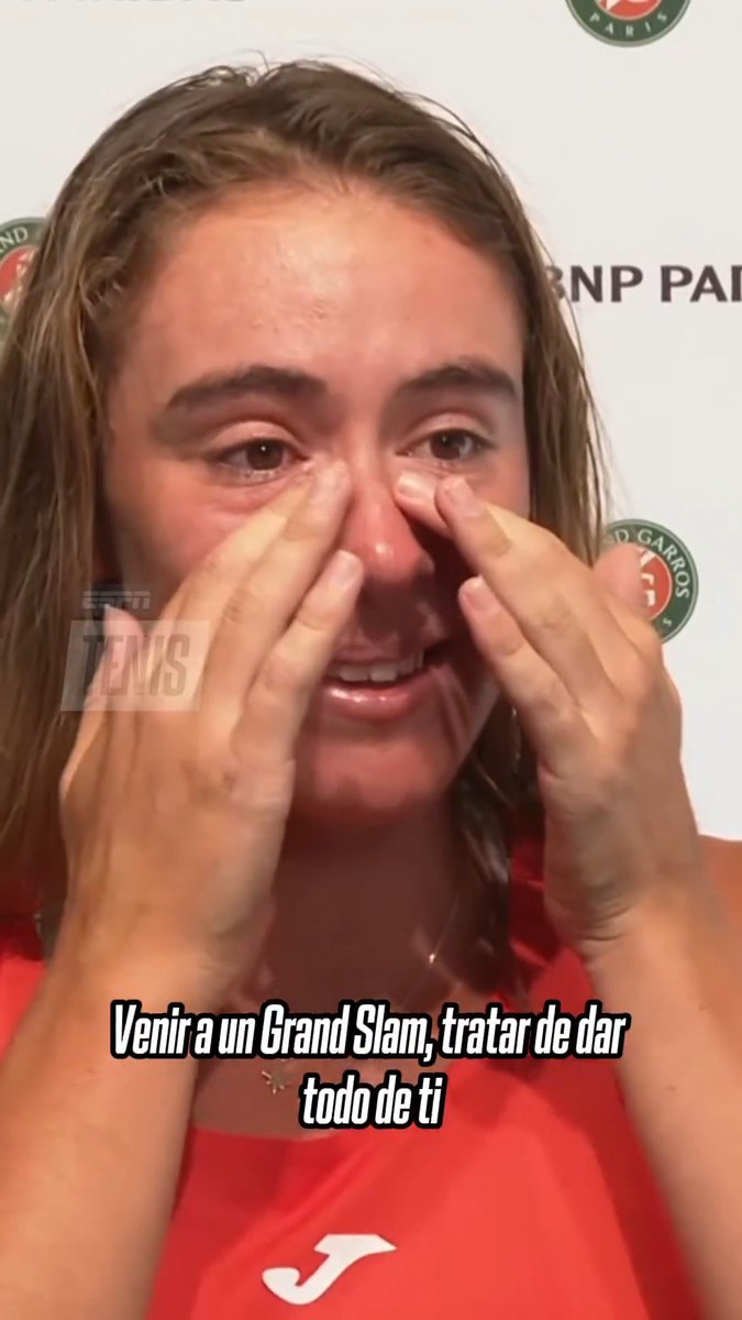 La emoción de 🇦🇷 Solana Sierra tras su eliminación en #RolandGarros. 🥹