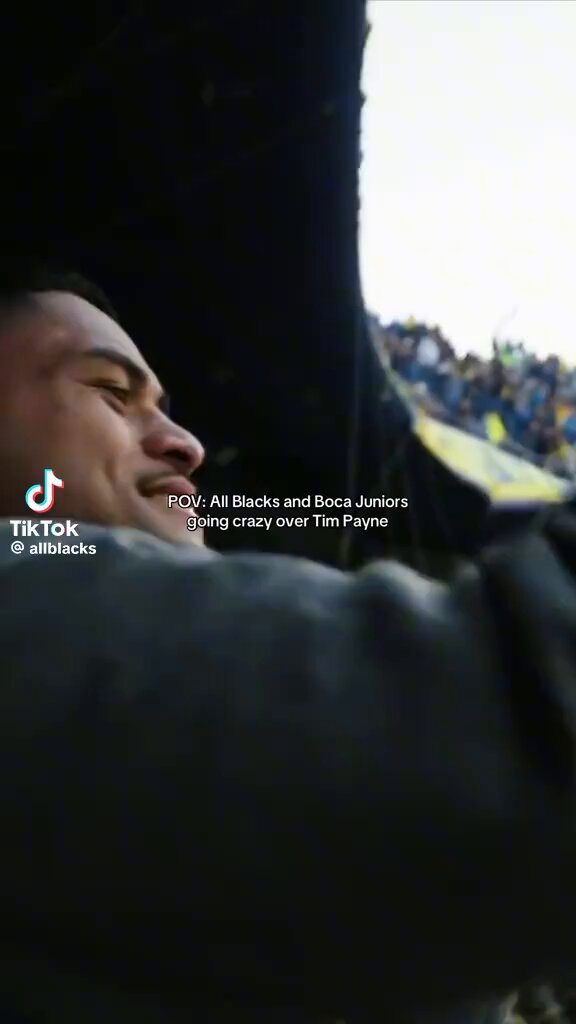 Ajajajaj la cuenta oficial de los All Blacks subió esto, ya es cualquiera, necesito un análisis sociológico de esto