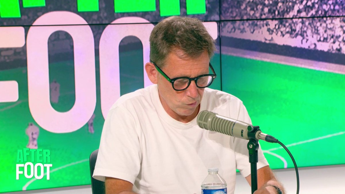 🗣"Que Stéphane Richard se soit à ce point avancé, ce n'est pas respectueux pour Nice ! Tu ne donnes pas d'interview en disant qu'il est là !" @danielriolo réagit à la déclaration de Jean-Pierre Rivère à propos du recrutement de Grégory Lorenzi (directeur sportif) à l'OM.