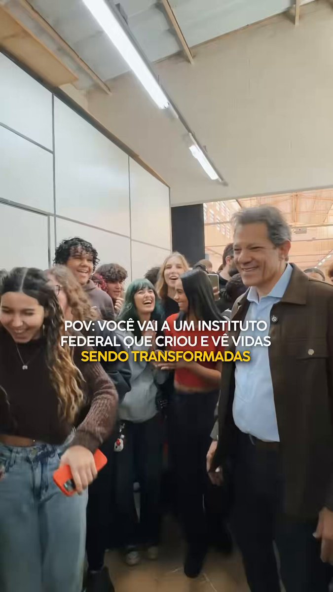 A visita ao Instituto Federal de Avaré hoje foi muito emocionante. Pude ver de perto o quanto o trabalho que realizamos deu frutos e continua transformando vidas. Só tenho a agradecer pela recepção calorosa de alunos e professores, que tornaram a visita muito divertida e produtiva. Esse Instituto Federal foi criado durante minha gestão no Ministério da Educação, assim como muitos outros pelo país, e tenho certeza de que eles continuarão se multiplicando!