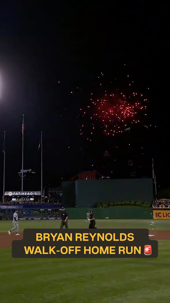 BRYAN REYNOLDS PIMPS A WALK-OFF HOMER 🚨👀 (📺: Apple TV)